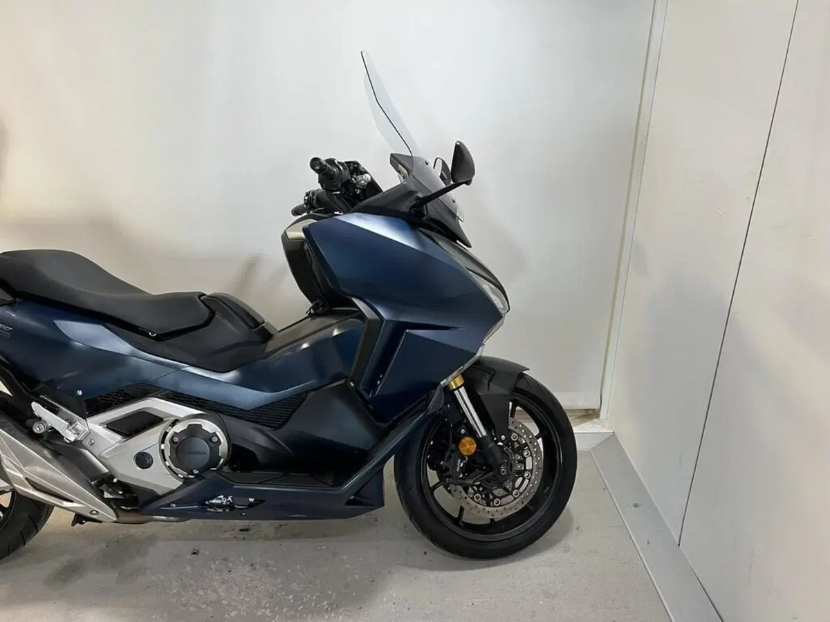 Honda Forza 750 DCT (2021 - 24) (11)