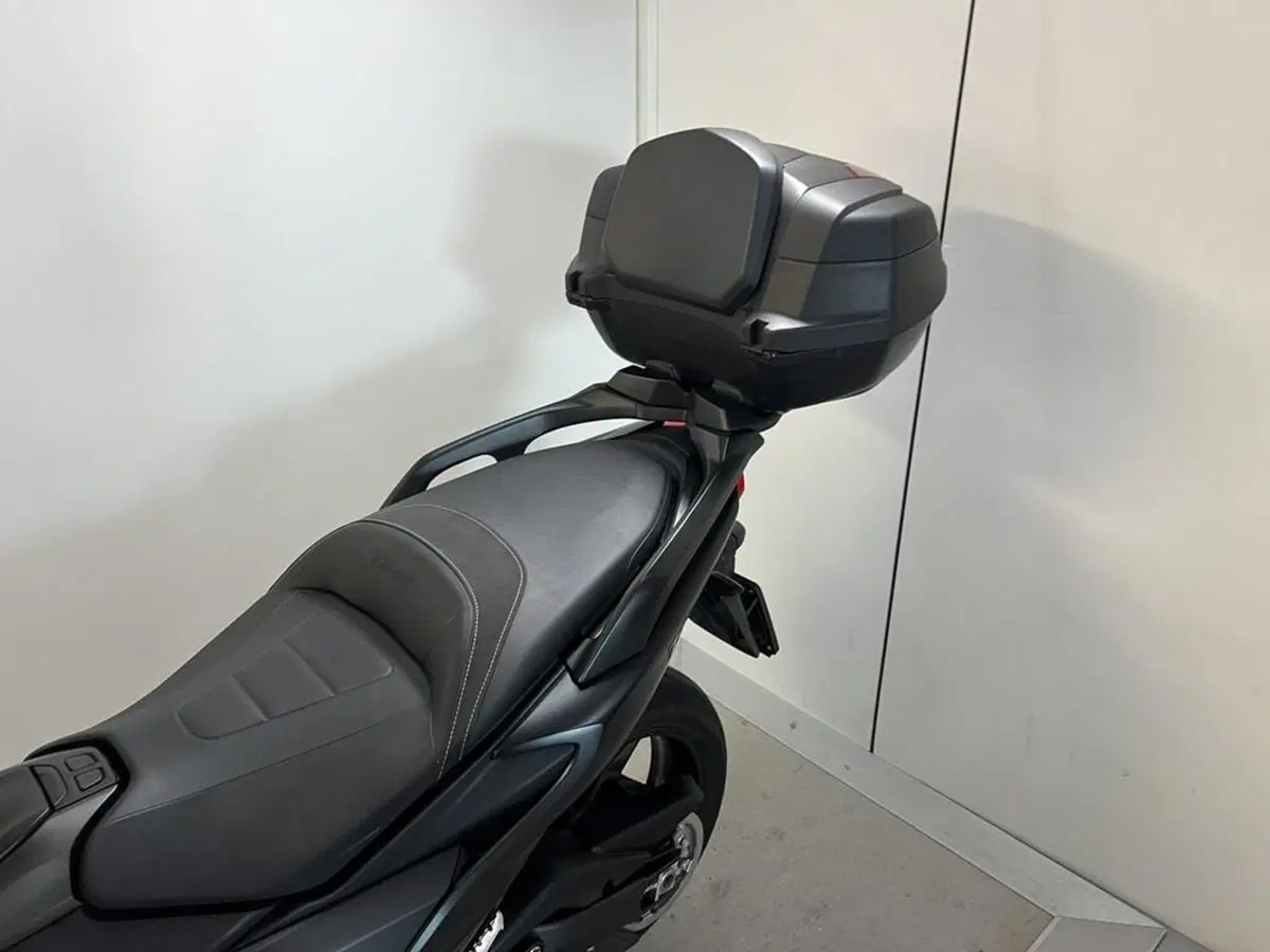 Yamaha T-Max 560 (2020 - 21) (2)