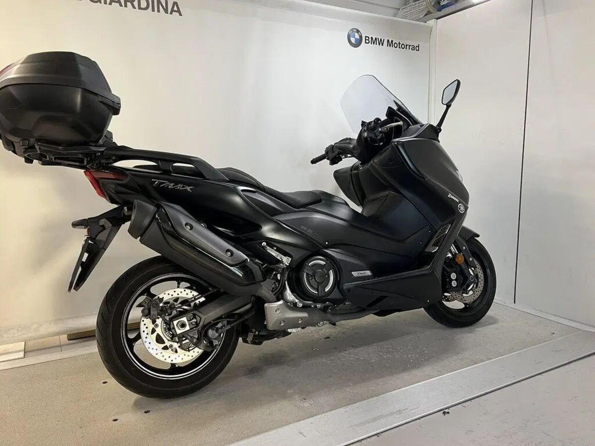 Yamaha T-Max 560 (2020 - 21) (12)
