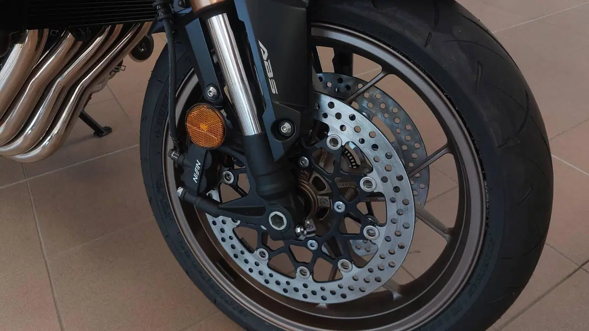 Honda CB 650 R E-Clutch (2024 - 26) (8)