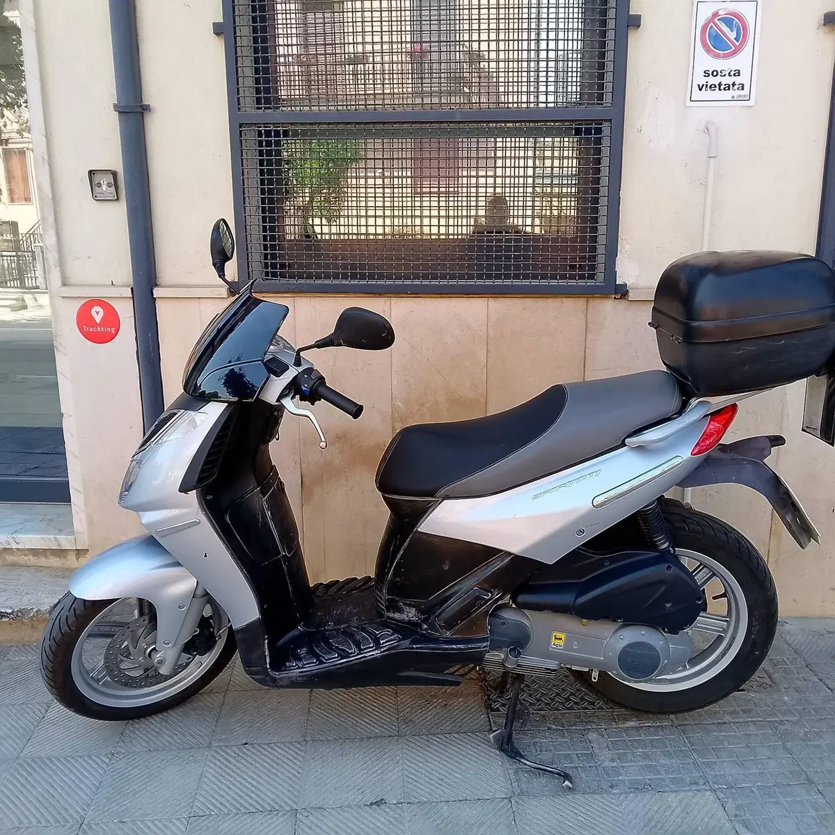 Aprilia Sportcity 200 (2004 - 08) (2)