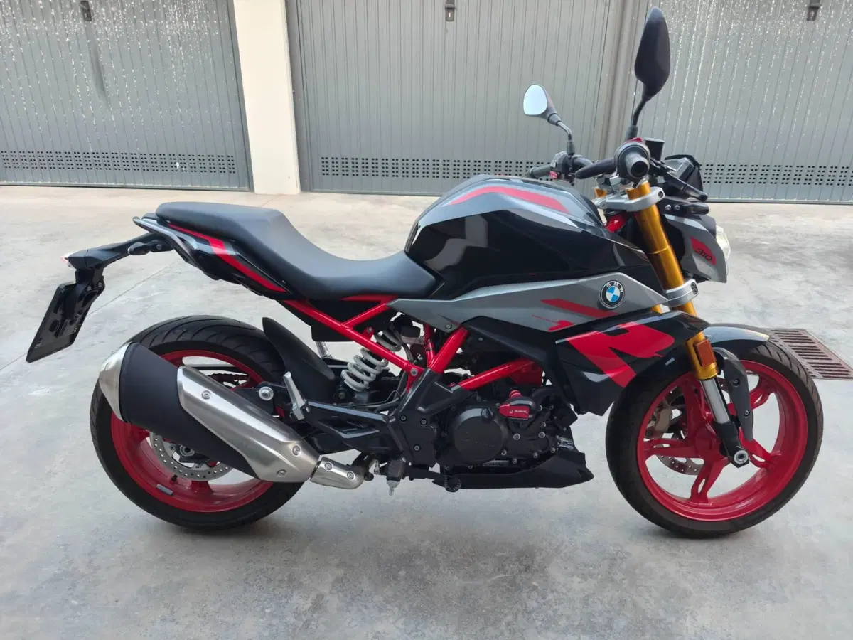 Bmw G 310 R (2021 - 25) (2)