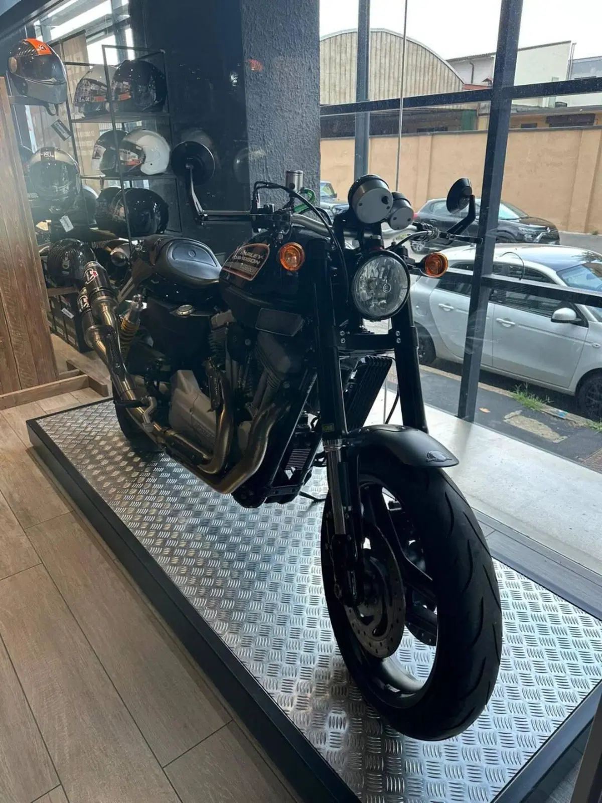 Harley-Davidson 1200 XR (2009 - 12) (2)