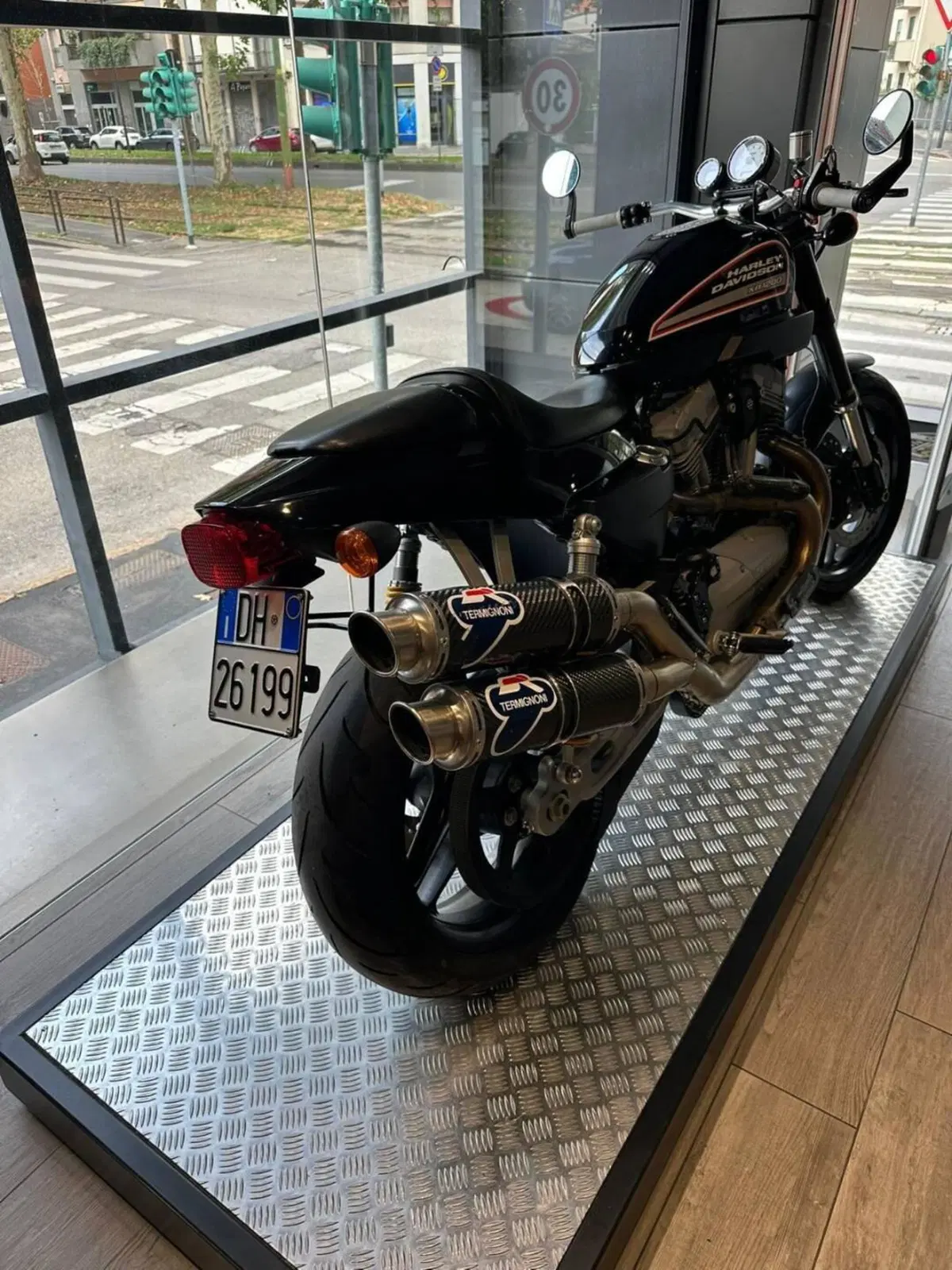 Harley-Davidson 1200 XR (2009 - 12) (3)