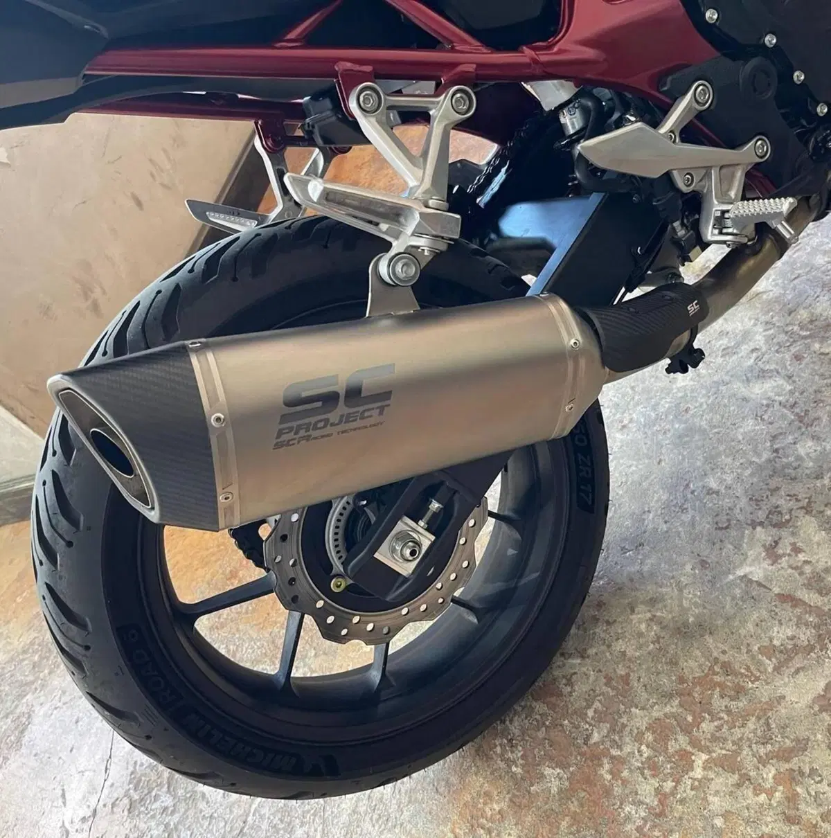 Honda CB 750 Hornet (2026) (17)