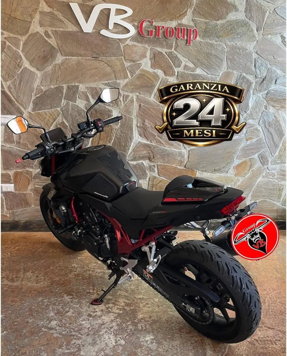 Honda CB 750 Hornet (2026) (4)