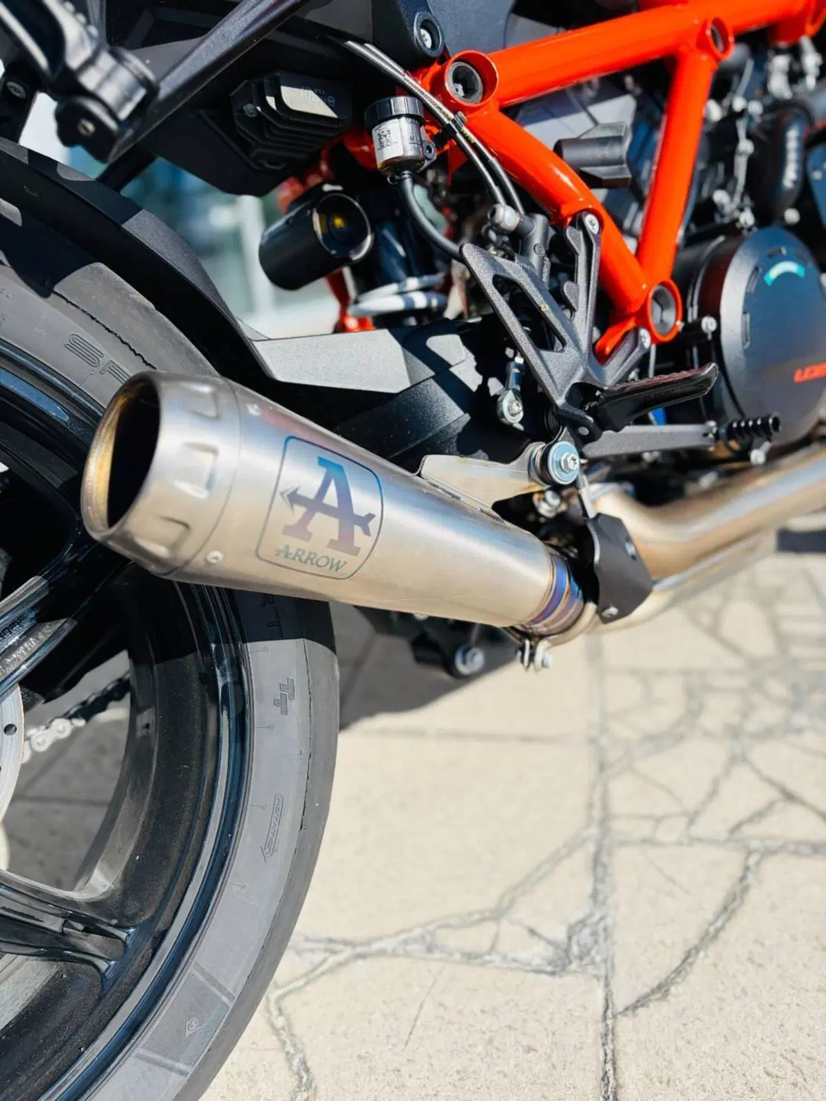 KTM 1390 Super Duke R (2024 - 26) (4)