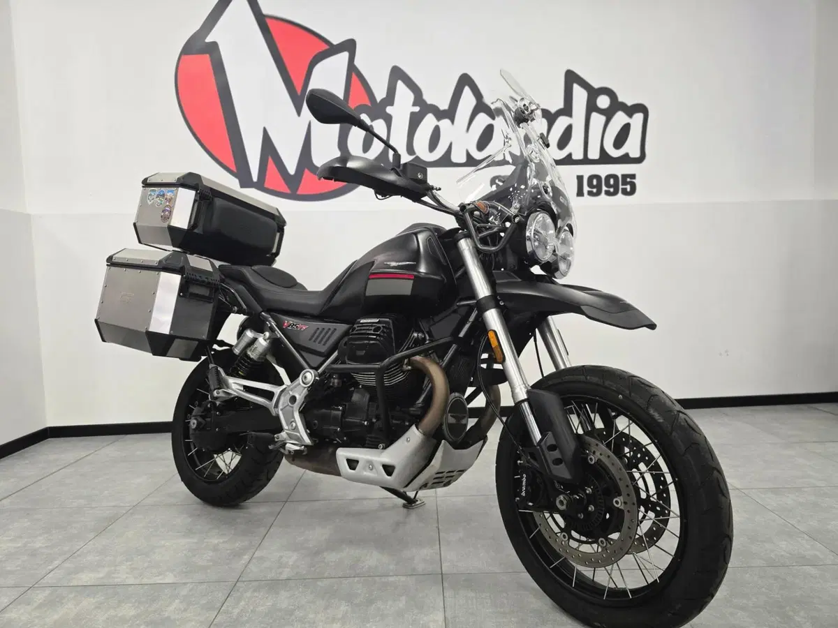 Moto Guzzi V85 TT (2021 - 23)