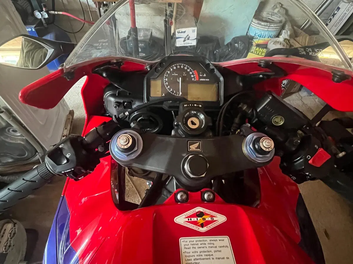 Honda CBR 600 RR (2005 - 06) (4)