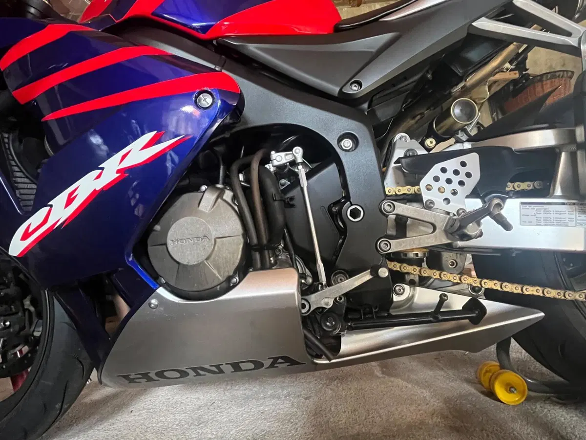 Honda CBR 600 RR (2005 - 06) (7)