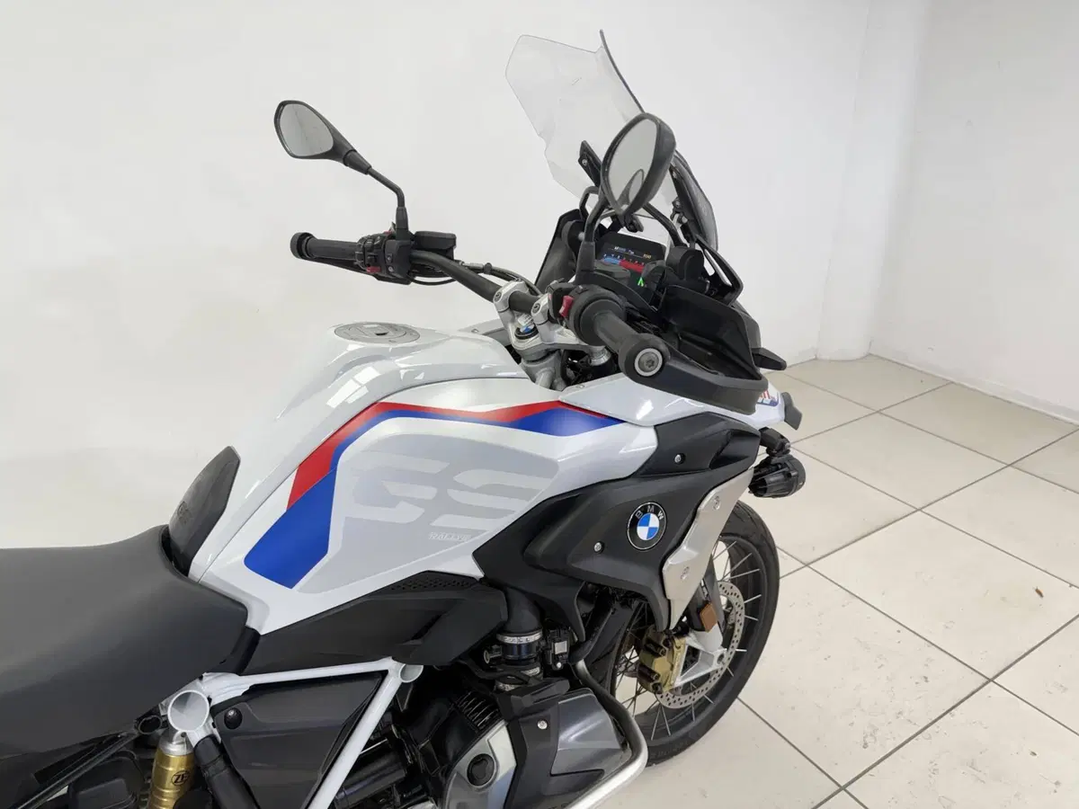Bmw R 1250 GS (2021 - 24) (8)