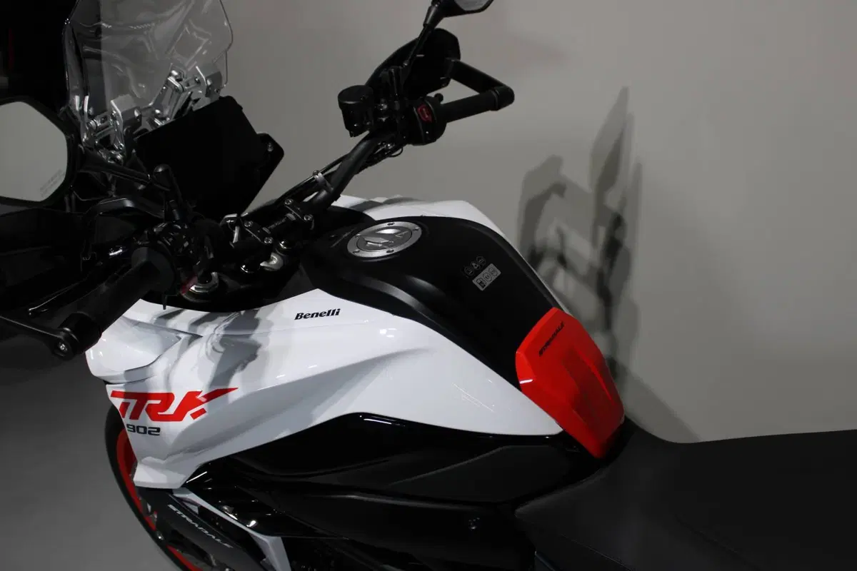 Benelli TRK 902 Stradale (2026) (5)