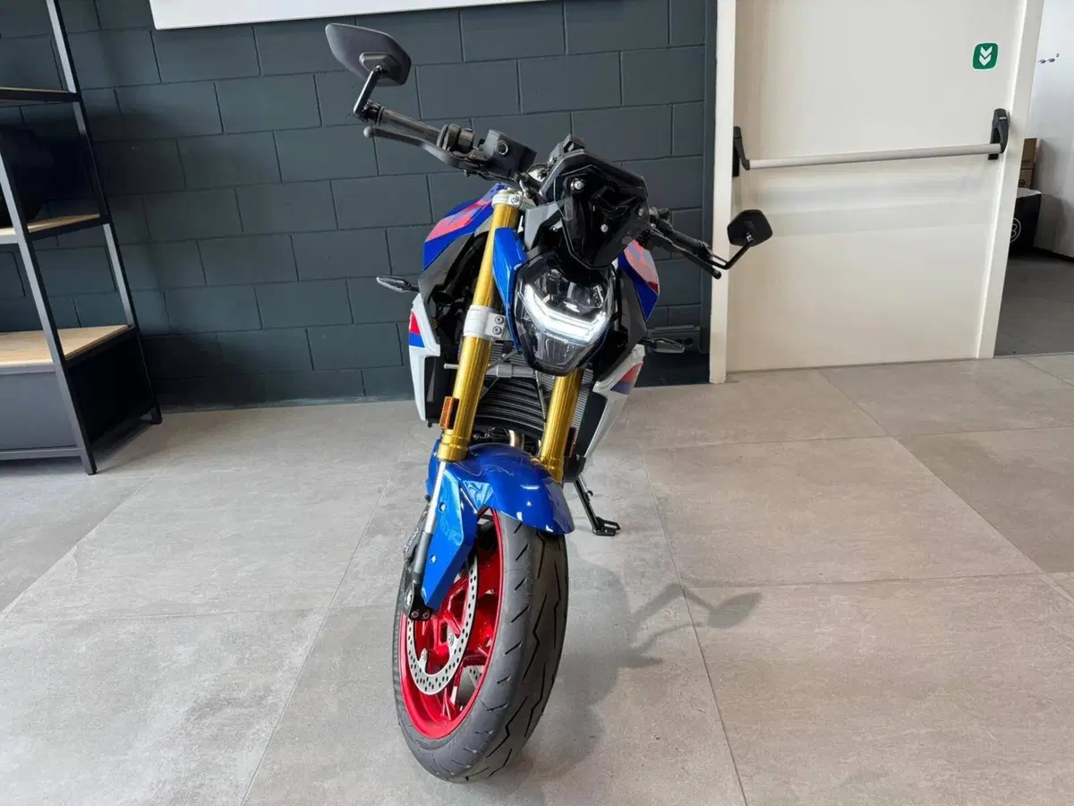 Bmw F 900 R (2025 - 27) (3)