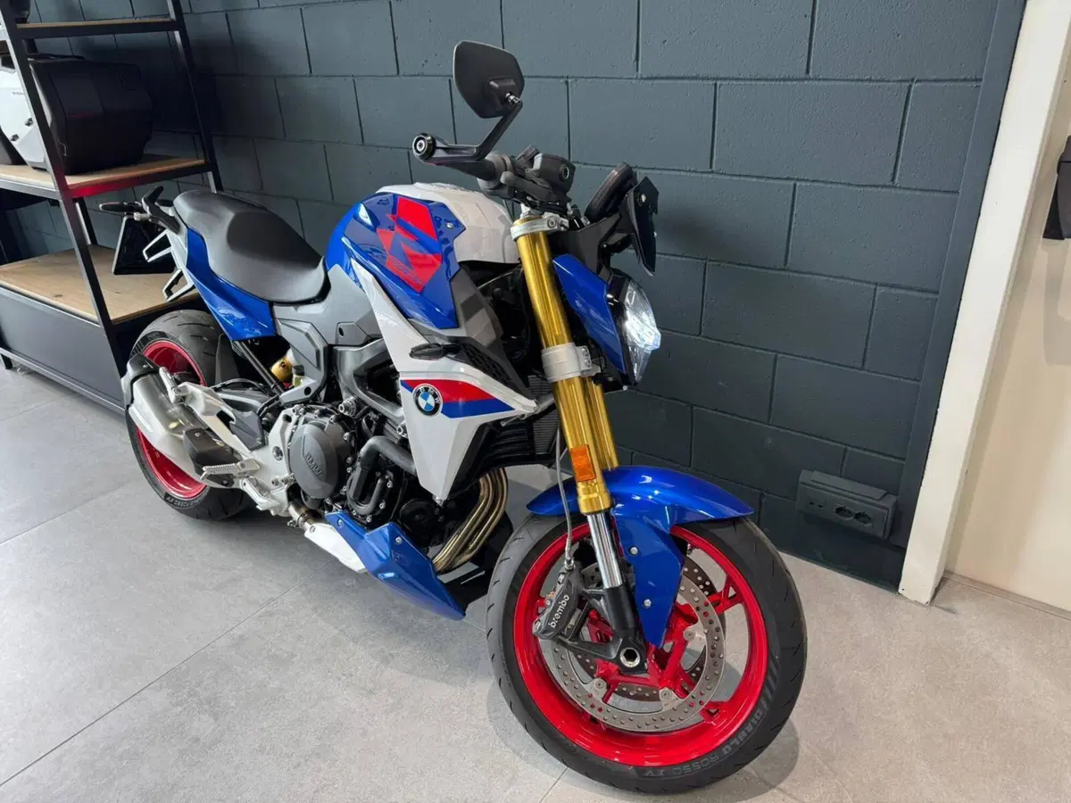 Bmw F 900 R (2025 - 27) (4)