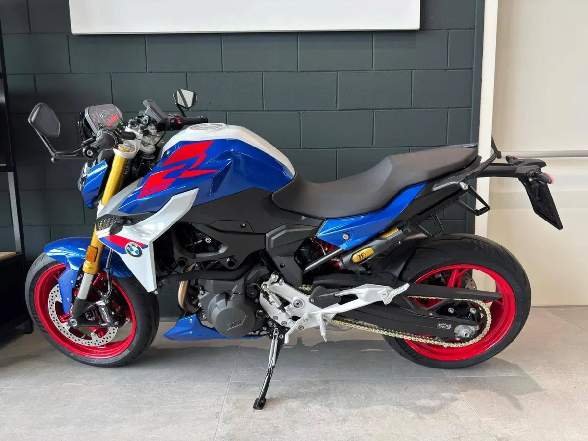 Bmw F 900 R (2025 - 27) (5)