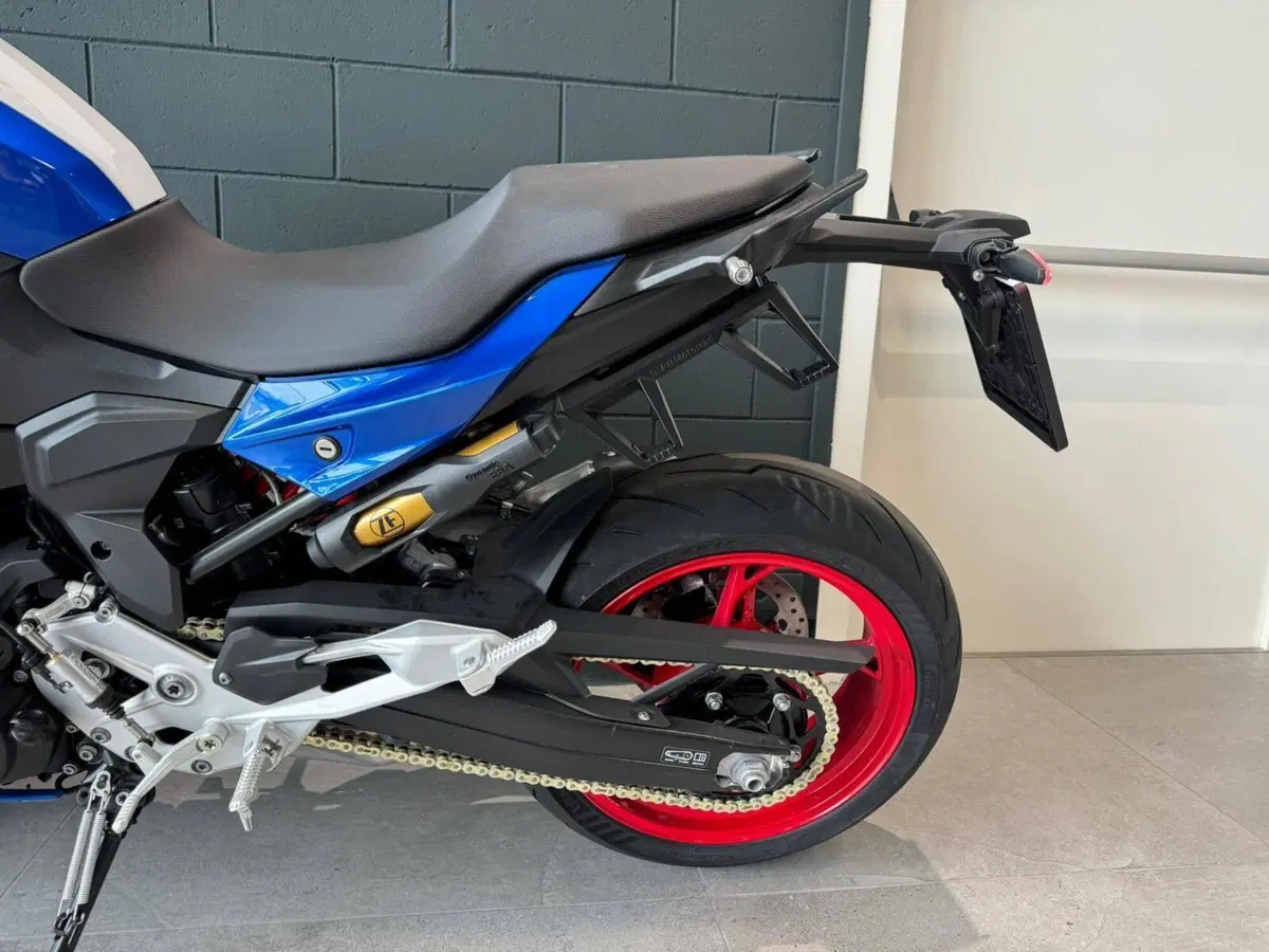 Bmw F 900 R (2025 - 27) (14)