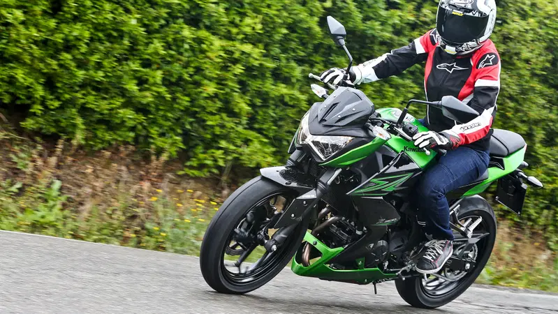 Kawasaki Z300