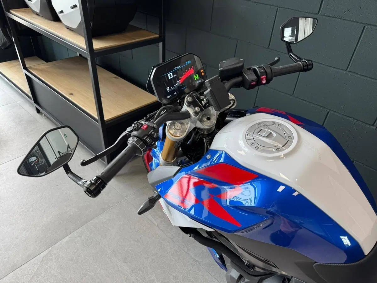 Bmw F 900 R (2025 - 27) (18)