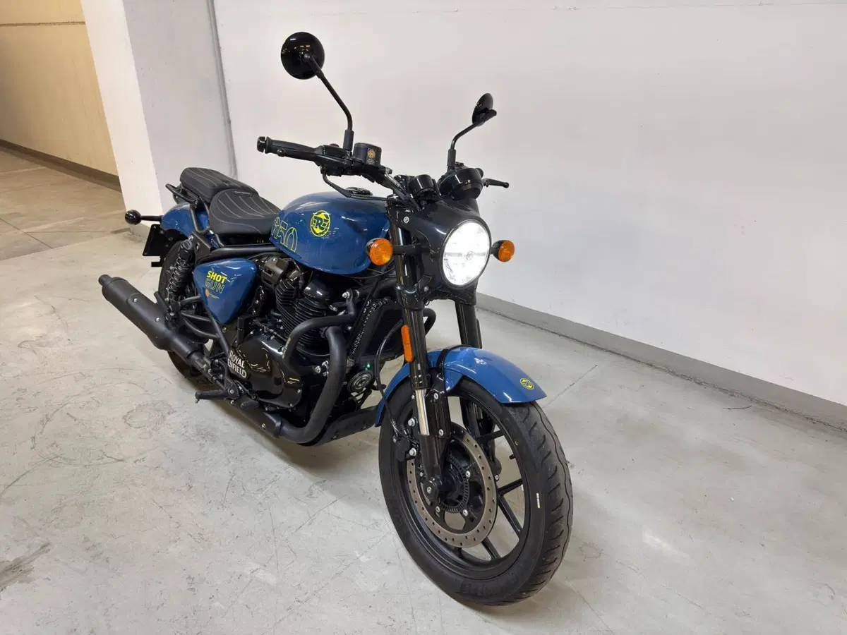 Royal Enfield Shotgun 650 (2024 - 26) (4)