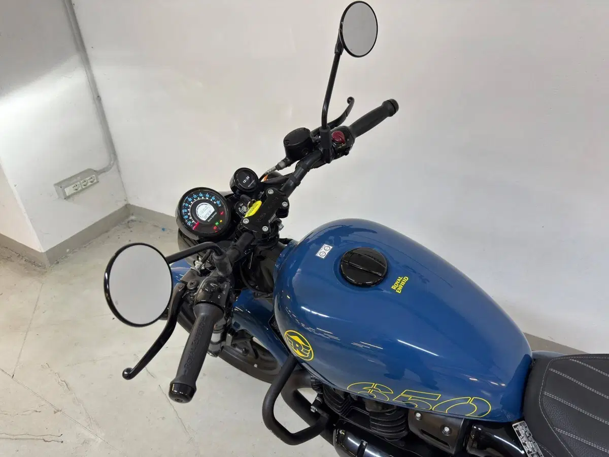 Royal Enfield Shotgun 650 (2024 - 26) (18)