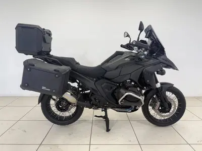 Bmw R 1300 GS Triple Black (2023 - 26) usata
