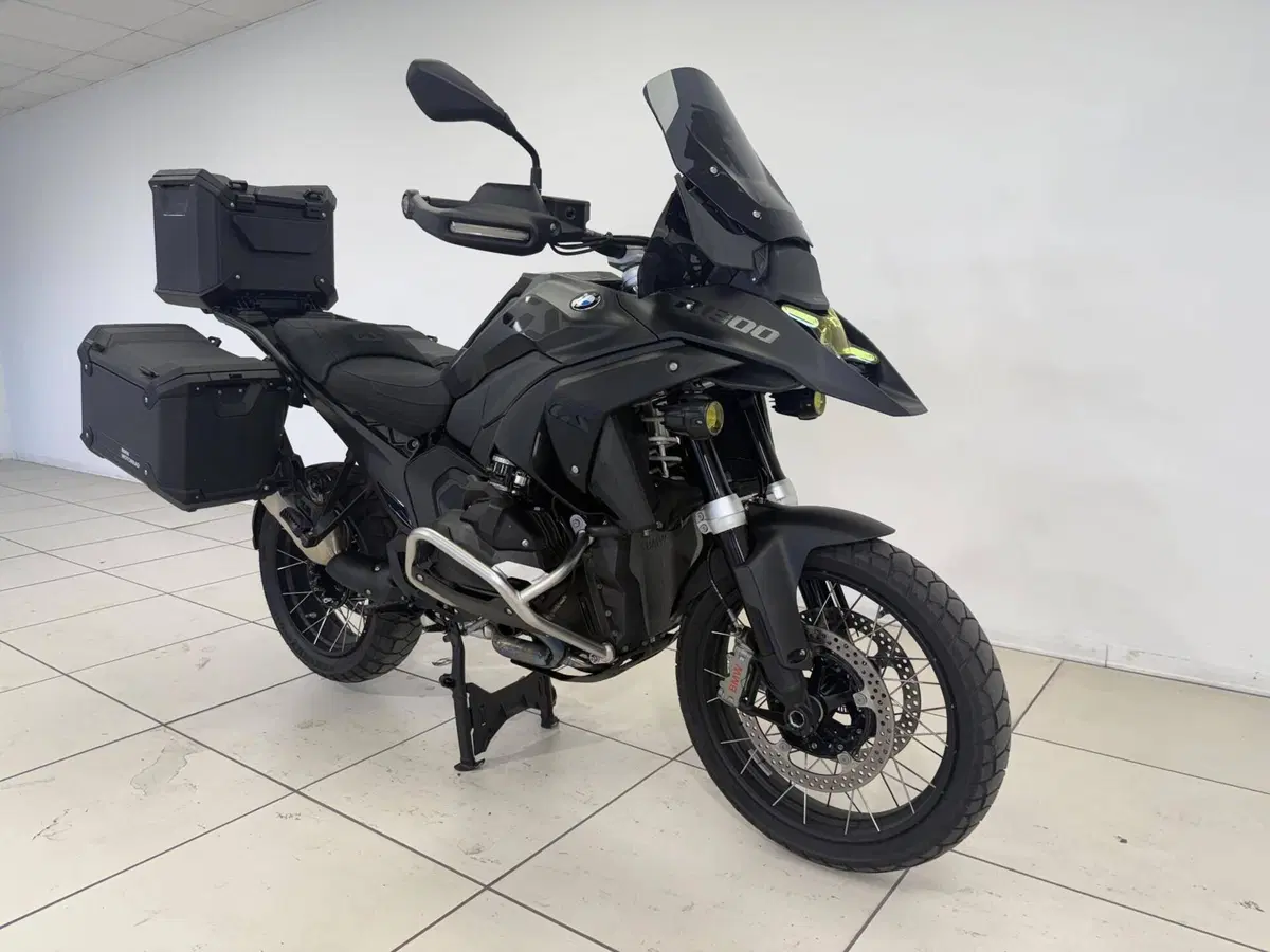 Bmw R 1300 GS Triple Black (2023 - 26) (4)