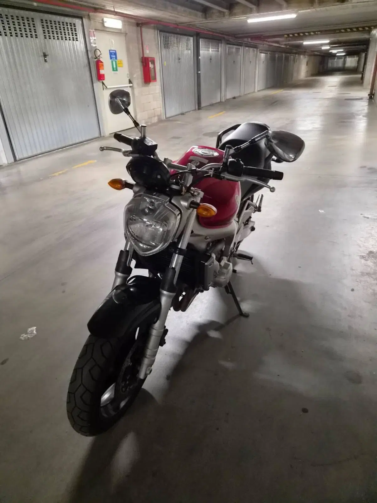 Yamaha FZ6 (2004 - 07) (15)