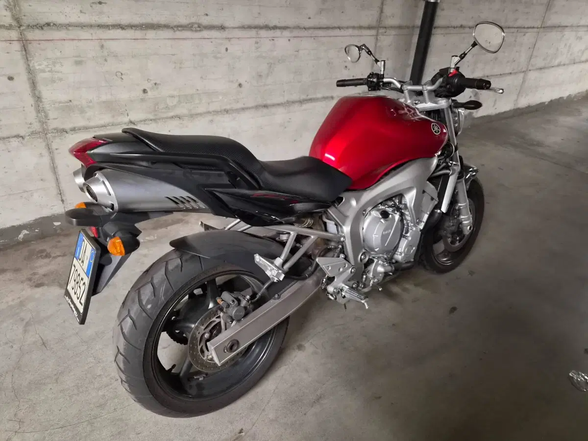 Yamaha FZ6 (2004 - 07) (18)
