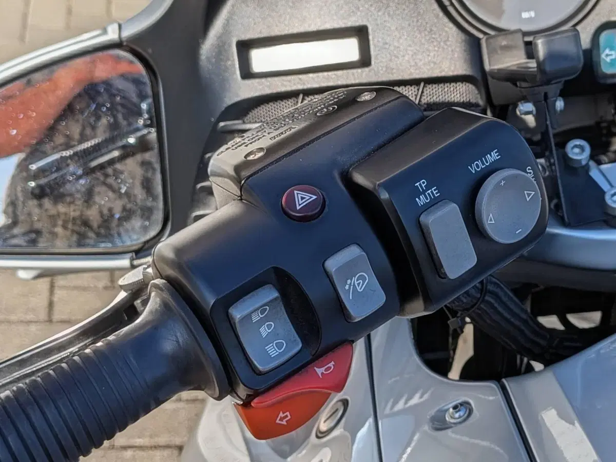 Bmw R1150RT (12)