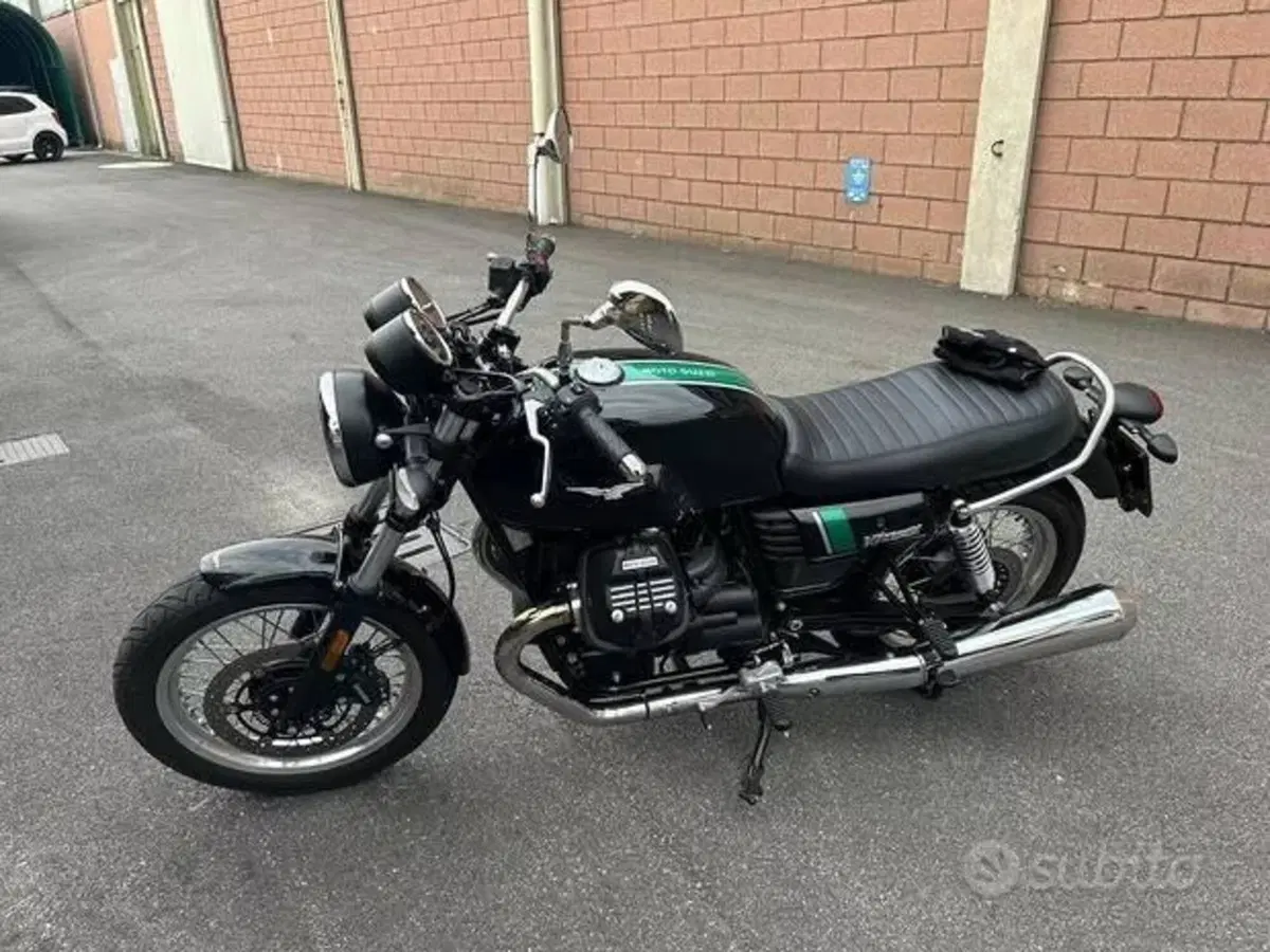 Moto Guzzi V7 III Special (2017 - 20)