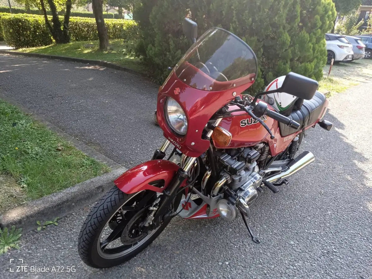 Suzuki Gsx 1100 e (3)