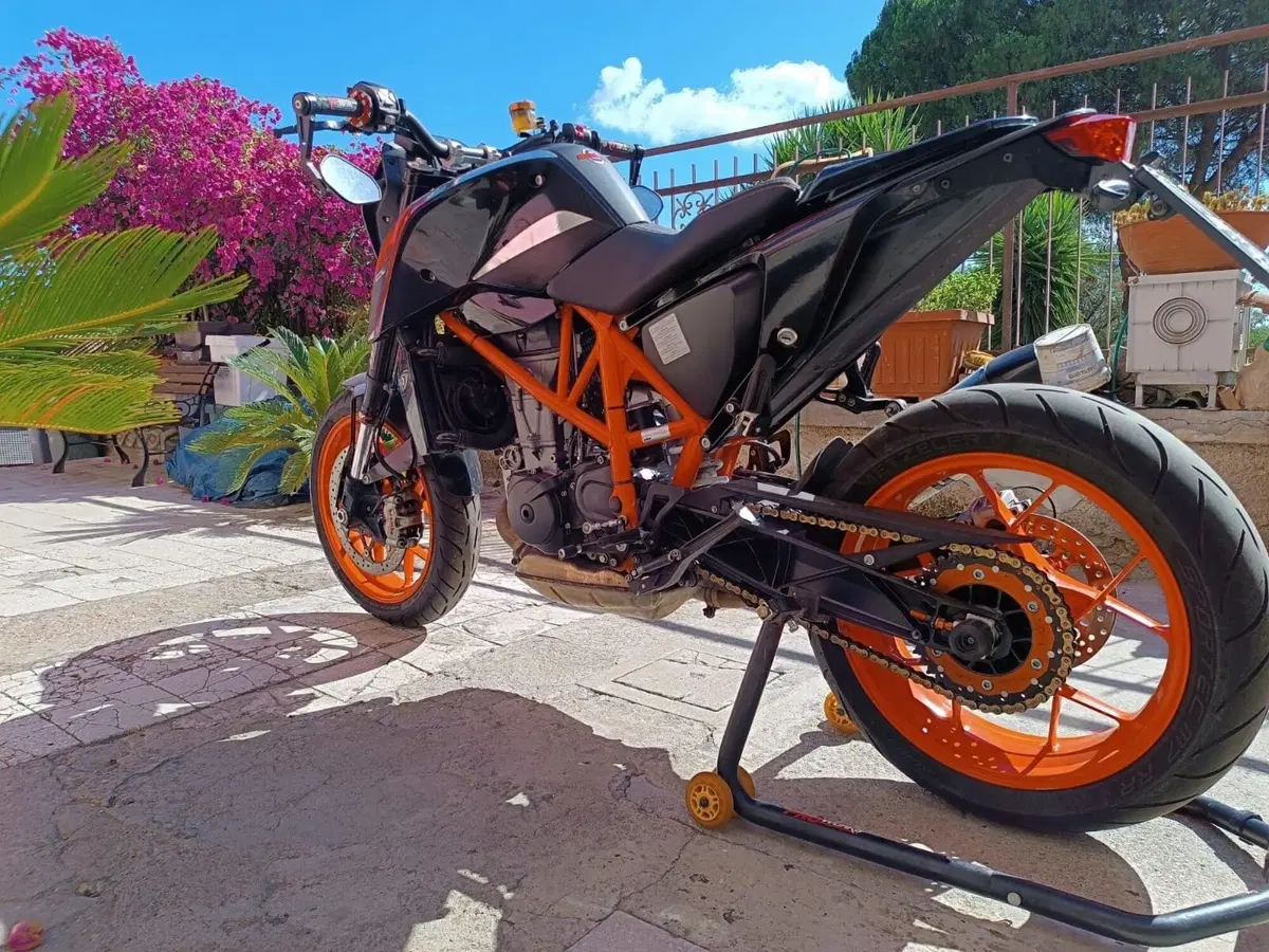 KTM 690 Duke R (2016 - 17) (6)