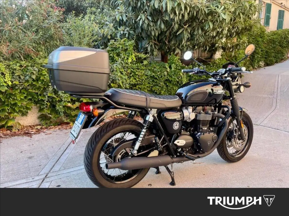 Triumph Bonneville T120 Black (2026) (3)