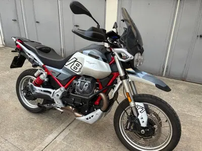 Moto Guzzi V85 TT (2024 - 26) usata