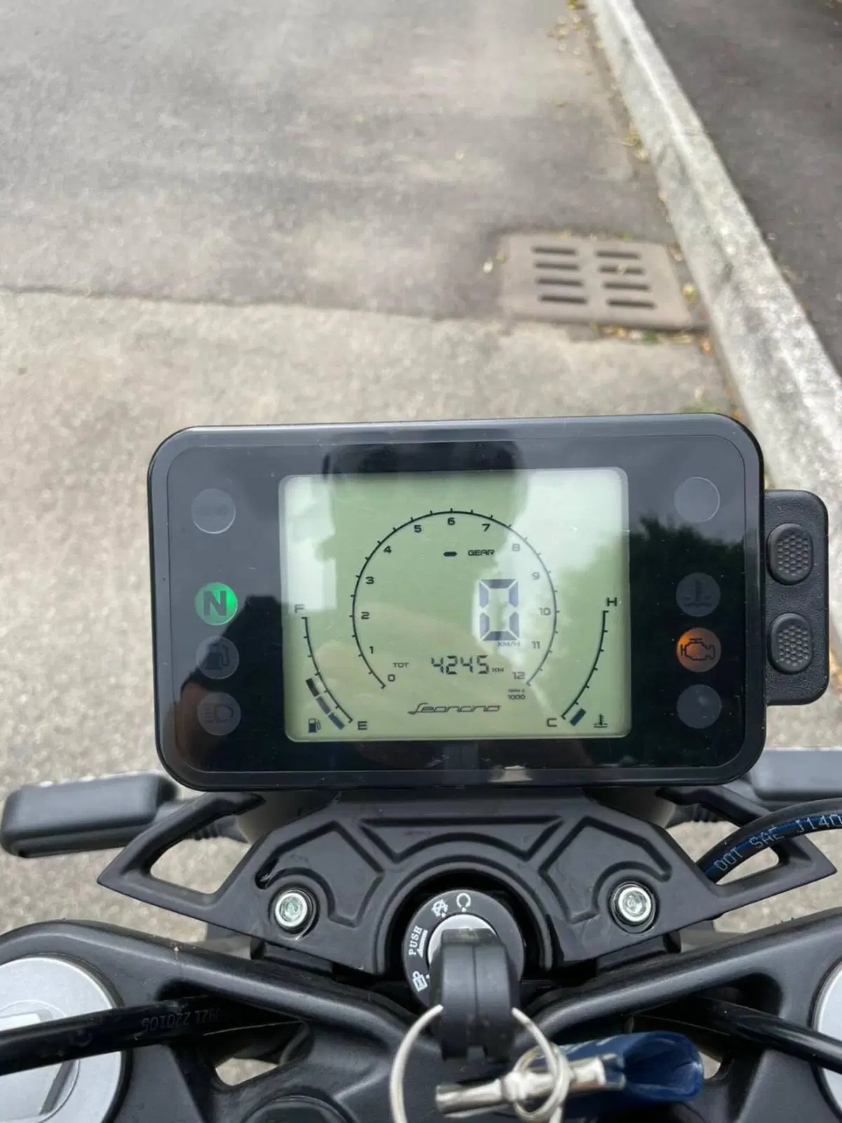 Benelli Leoncino 125 (2022 - 25) (5)