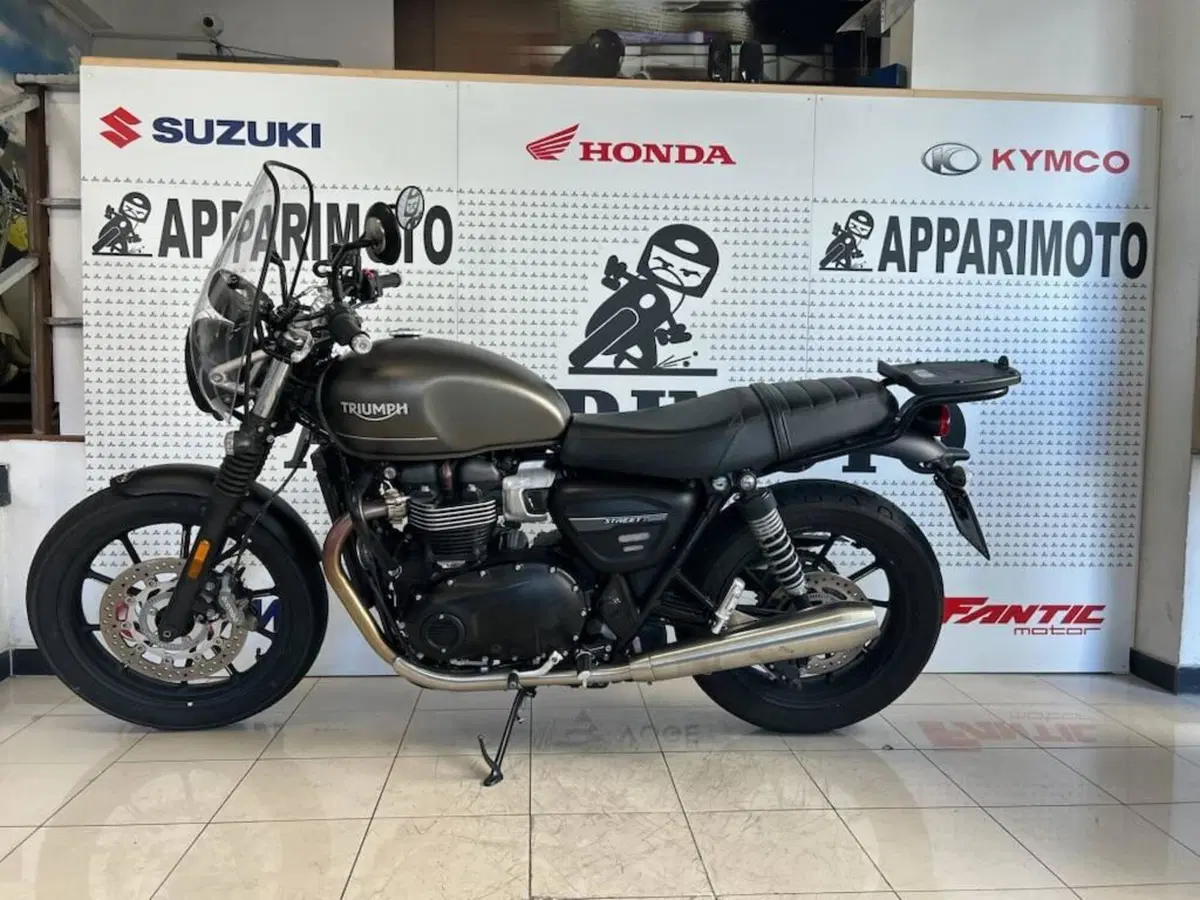 Triumph Street Twin 900 (2021 - 22)