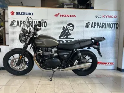 Triumph Street Twin 900 (2021 - 22) usata