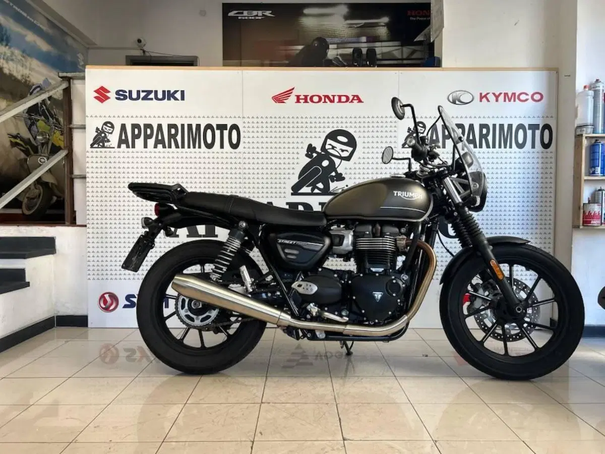 Triumph Street Twin 900 (2021 - 22) (4)