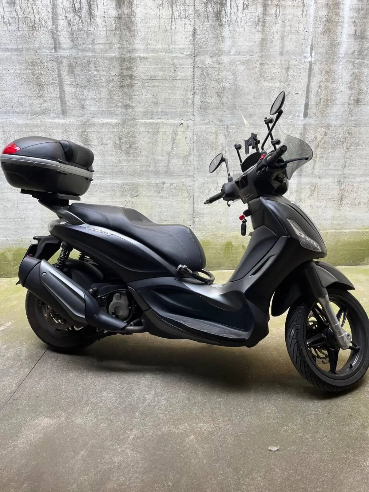 Piaggio Beverly 350 SportTouring ie ABS (2011 - 17) (4)