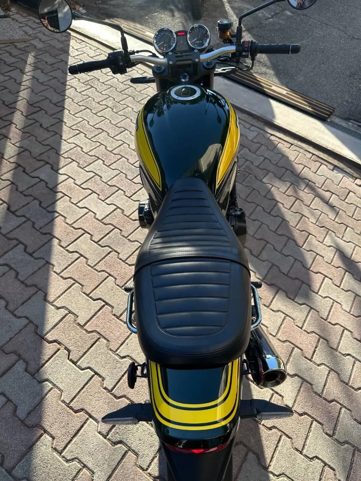 Kawasaki Z 900 RS (2022 - 25) (6)
