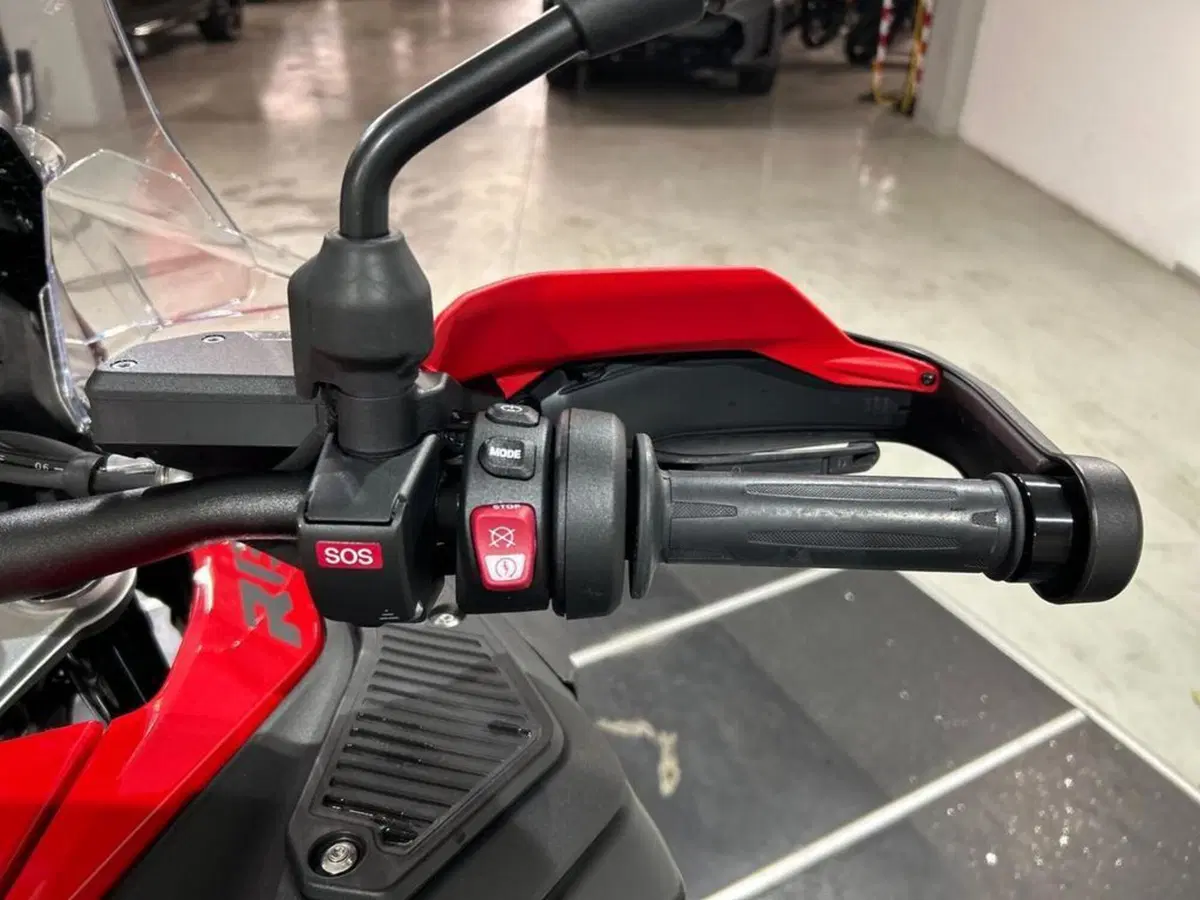 Bmw R 1300 GS Adventure (2025 - 26) (8)