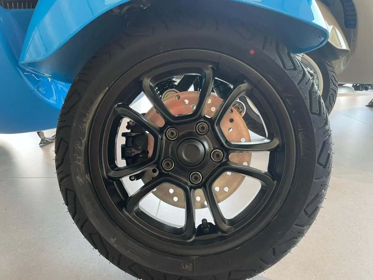 Vespa GTS 310 Supersport (2025 - 26) (4)