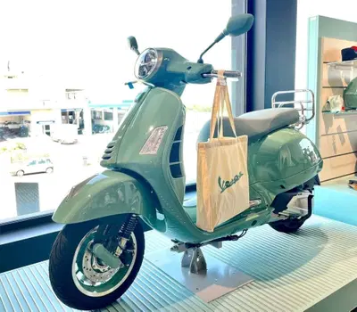Vespa GTS 310 80th (2026) nuova