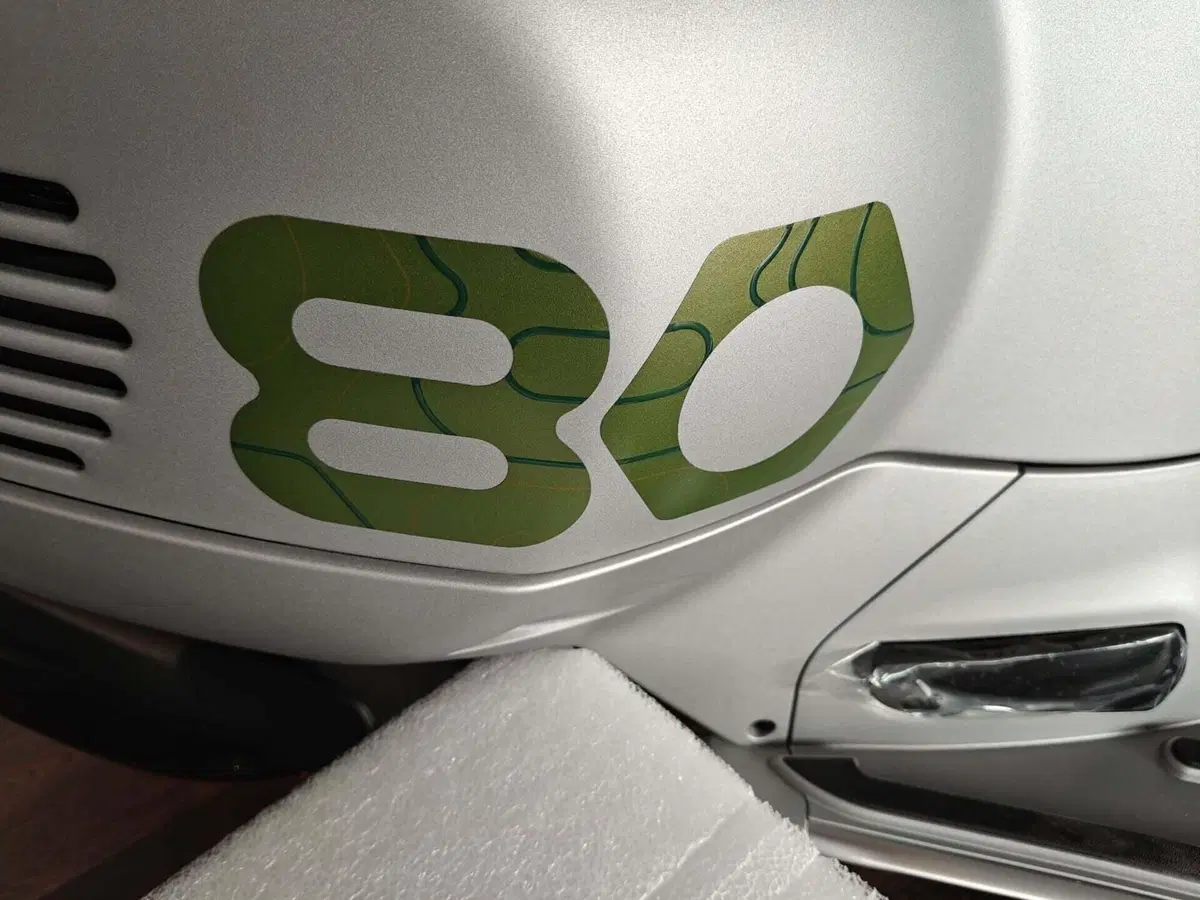 Vespa GTS 310 80th (2026) (6)