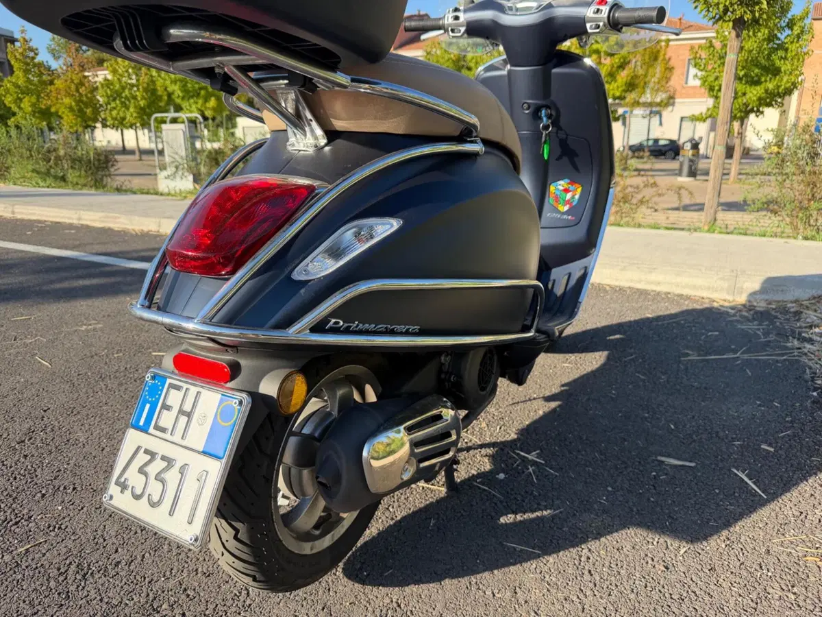 Vespa Primavera 125 3V i-get ABS (2017 - 18) (13)