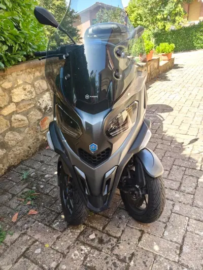 Piaggio MP3 530 Hpe Exclusive (2025 - 26) usata