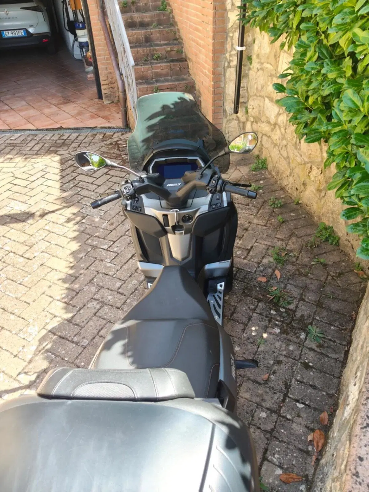 Piaggio MP3 530 Hpe Exclusive (2025 - 26) (4)