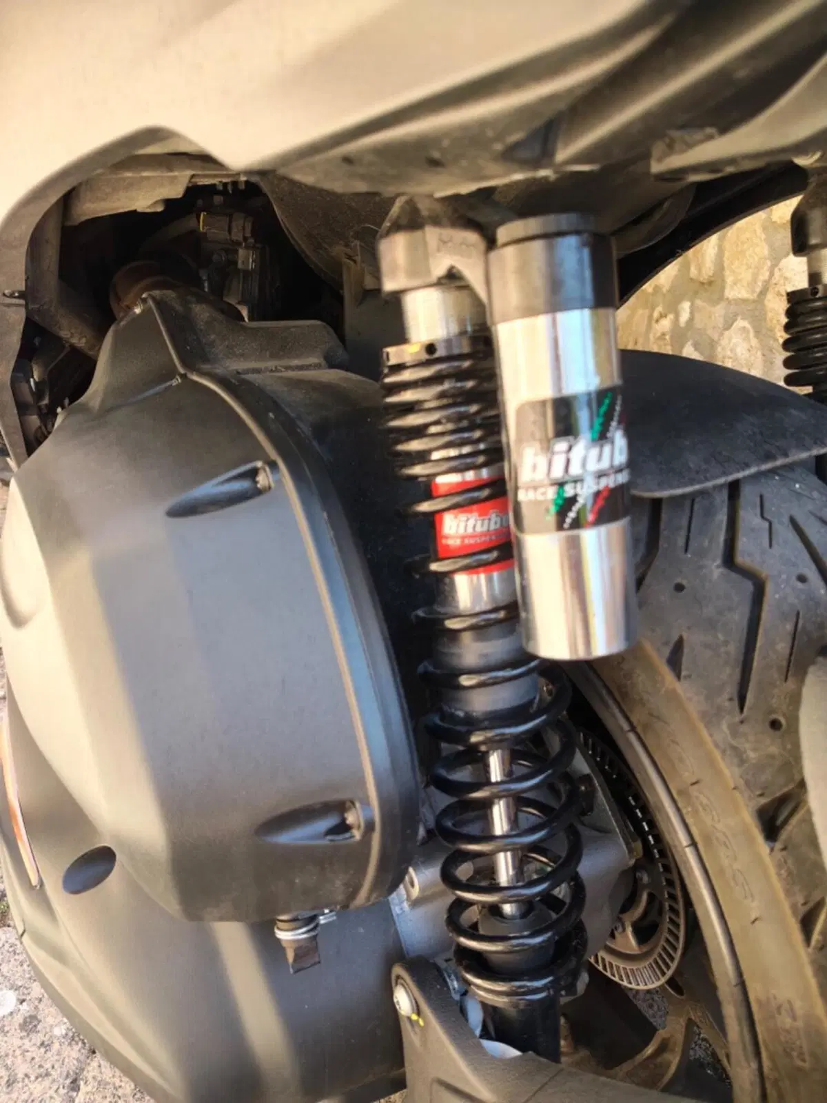 Piaggio MP3 530 Hpe Exclusive (2025 - 26) (5)