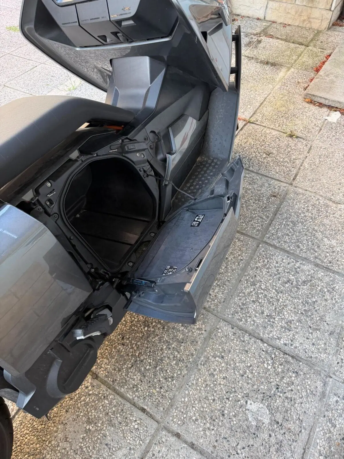 Bmw CE 04 (2021 - 25) (3)