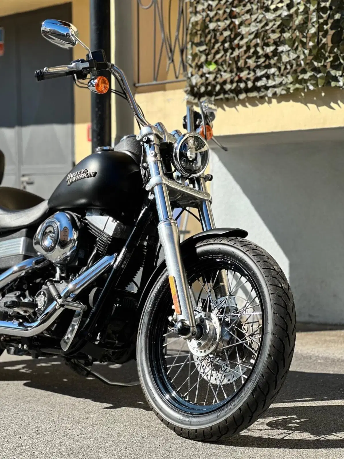 Harley-Davidson 1584 Street Bob (2008 - 15) - FXDB (2)